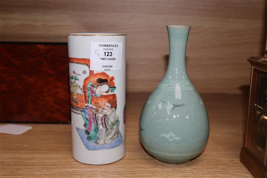 A Chinese famille rose brushpot and a Korean celadon vase 16.5cm